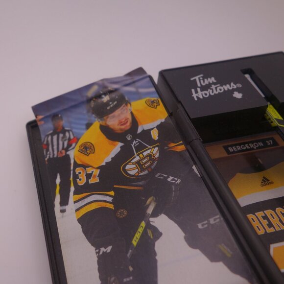 Tim Hortons Boston Bruins Patrice Bergeron 37 Frameworth Mini Stick with Box - Picture 3 of 16